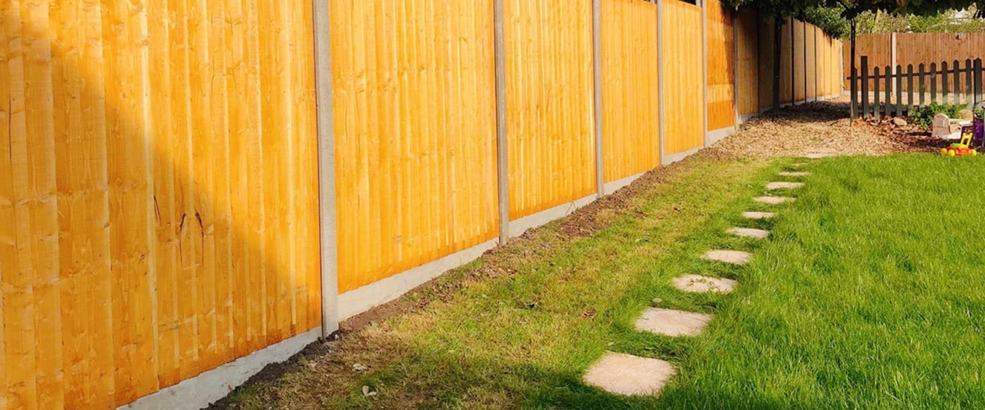 The Best Budget-Friendly Fencing Options for Homeowners